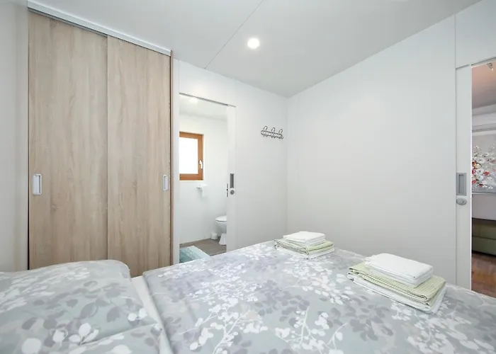 Mobile Smaragd בית נופש *