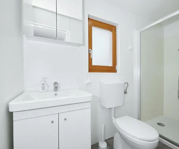 Mobile Smaragd ביוגראד נה מורו