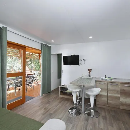 Mobile Smaragd 比奥格勒·纳·莫鲁